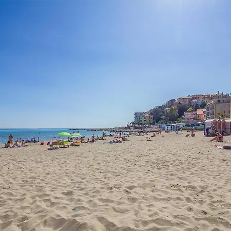 Apartment Stunning In With Outdoor Swimming Pool And 1 Bedrooms Imperia